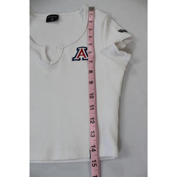 Hype and Vice Arizona Wildcats Embroidered Crop Top White Ribbed Tee Size Small - Picture 8 of 8